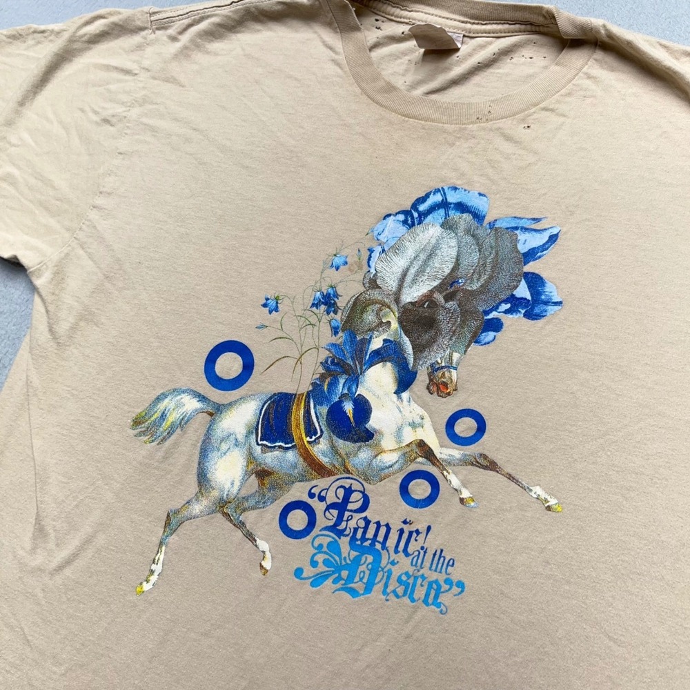 Vintage Panic! At The Disco Band Tee Tan‎ Graphic Horse Floral Shirt Mens Medium